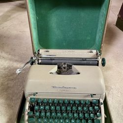 60s Remington Typewriter