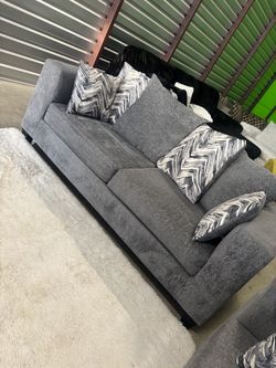 Grey 2pc sofa couch set (DELIVERY AVAILABLE)