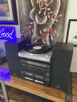Vintage 80s YORX M2203 Stereo System  with speakers and turntable input
