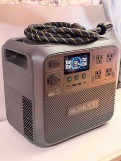 Bluetti Elite 200 Portable Power Station 2600W