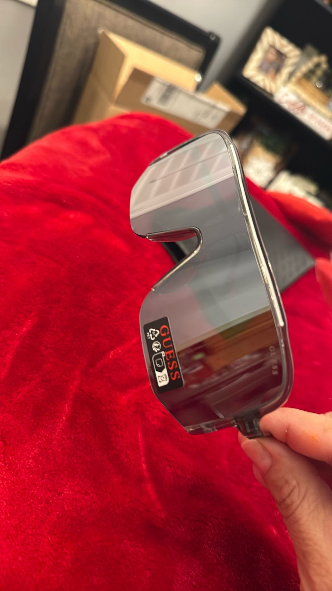 Guess Woman Aviator Sunglasses 