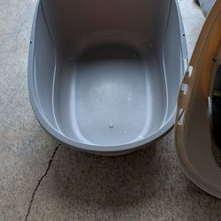 Cat litter box