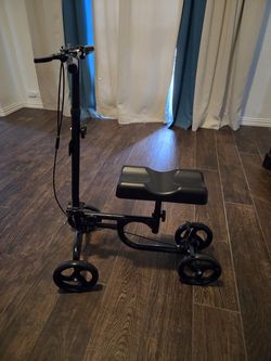 Knee Walker. Leg Scooter