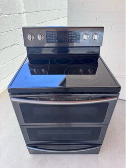 2018 Samsung Stainless Steel Electric Range Stove