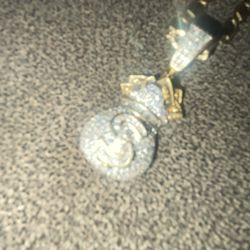 10k Chain & 10k Diamond Pendant 