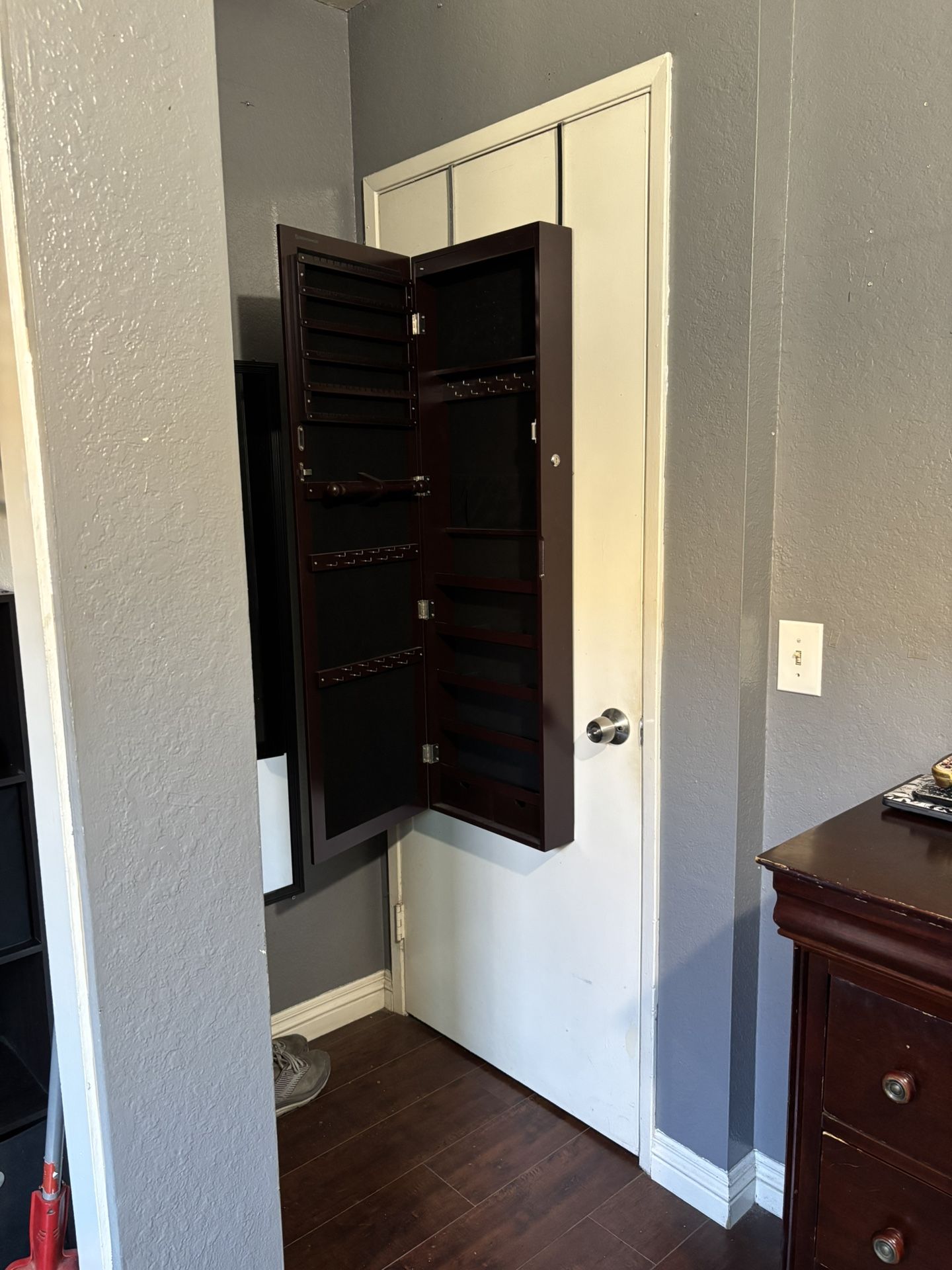 Hanging Jewelry Organizer
