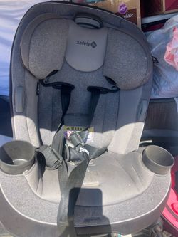 Safety 1st Convertible Car Seat – Good Condition