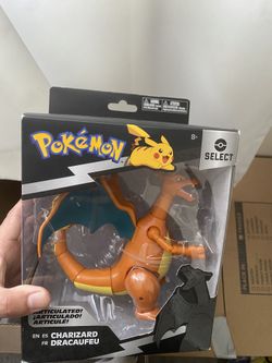 Charizard Select Figure