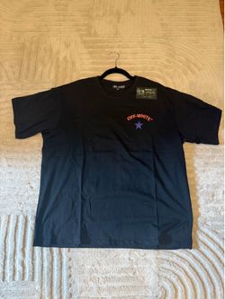 Off-w hi t e tee size medium