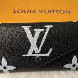 Black Wallet $35