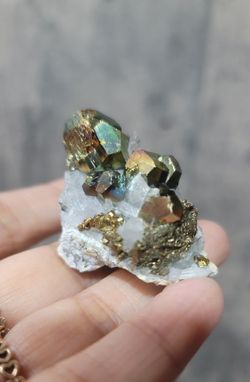 100% natural rainbow Pyrite
