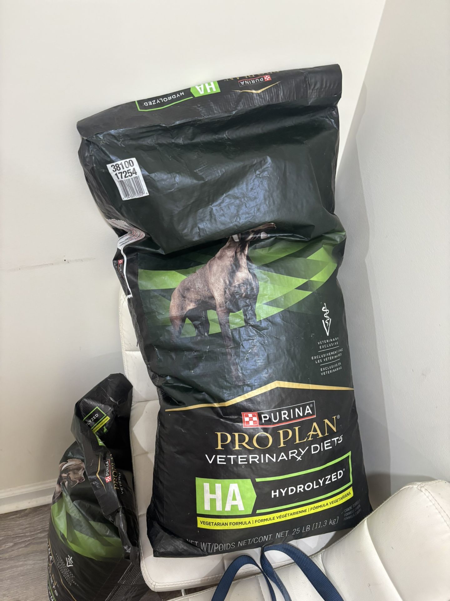 Purina dog food Vegetarian 