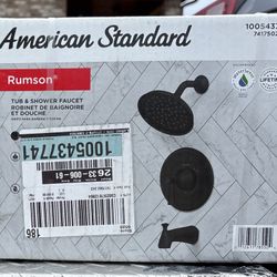 American Standard Rumson Black Shower Kit 