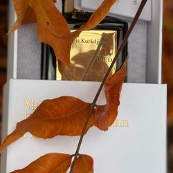 Colognes And Perfumes 