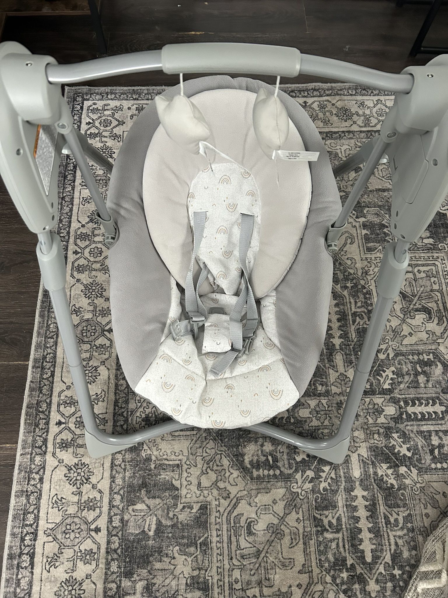 Graco Slim Spaces Swing