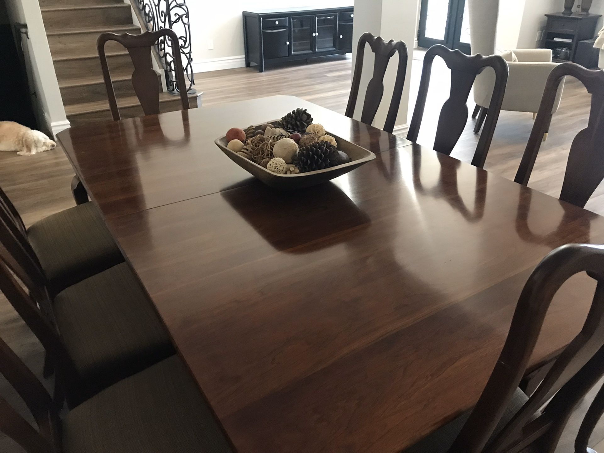 Lexington dining room table solid cherry for Sale in Phoenix, AZ OfferUp