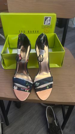 Brand New Ted Baker Floral Heels – Women’s Size 10