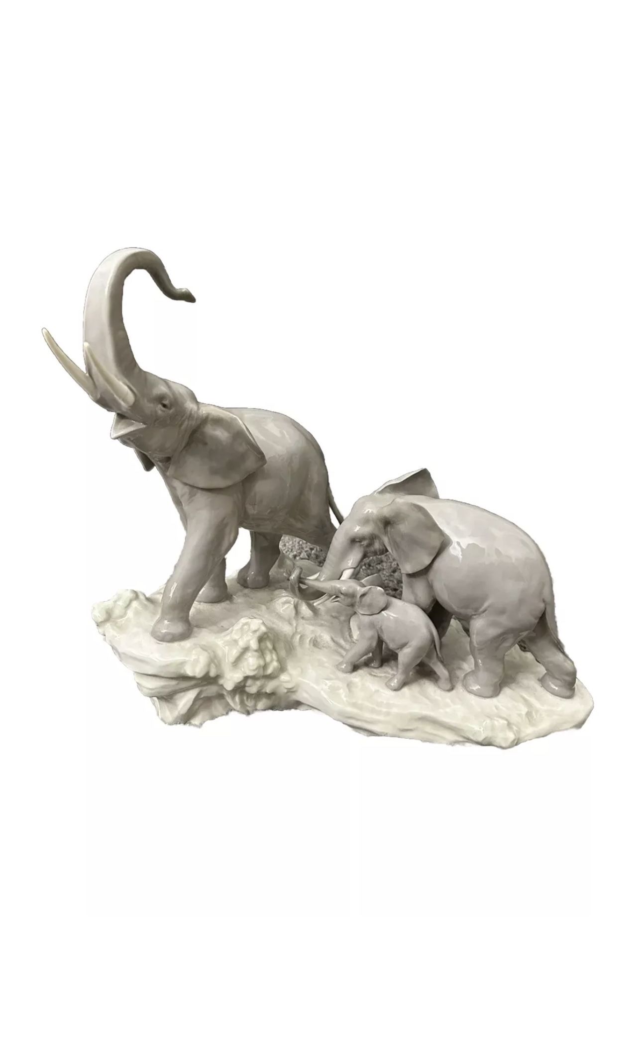 Lladro Large Elephants Walking Figurine 🐘