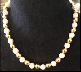 Vintage Glass Pearl Necklace 