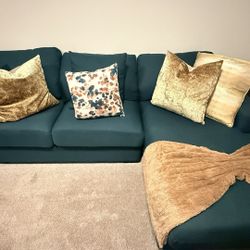 Modern Green Sectional Sofa – $150