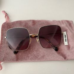 NWOT miu miu womens sunglasses