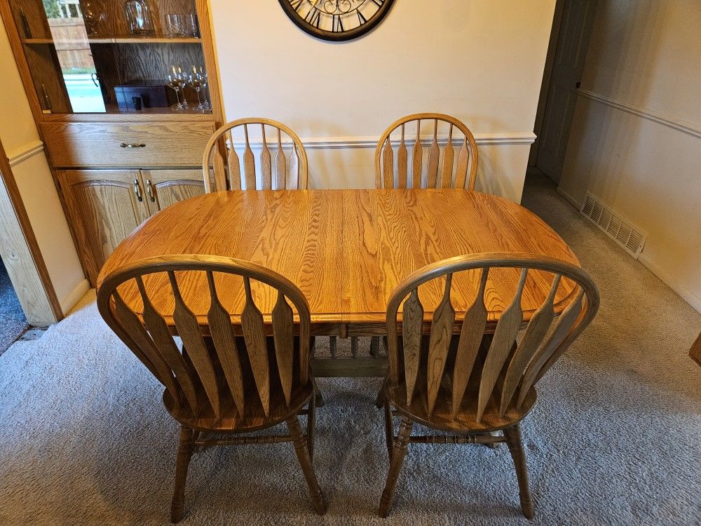 Oak Wood Dining Table (Expands) 