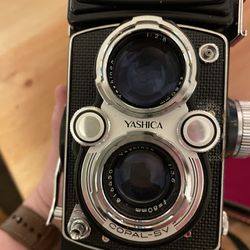 Yashica Mat-124 Vintage Camera