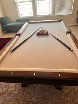 Hathaway Augusta 8 ft. Non-Slate Pool Table