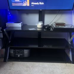 tv stand/ entertainment center