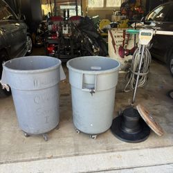 20 Inch Slow Speed Scrubber W/ 44 Gallon Barrels W/ Dollie