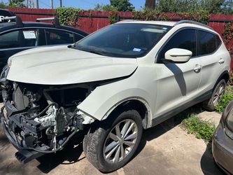 2017 Nissan rogue sport PARTS