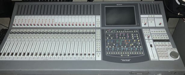 Sony DMX r100 48 channel mixing board