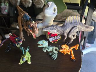 Jurassic World Dinosaur Bundle