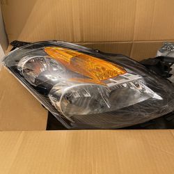 2007 Altima Passenger Headlight