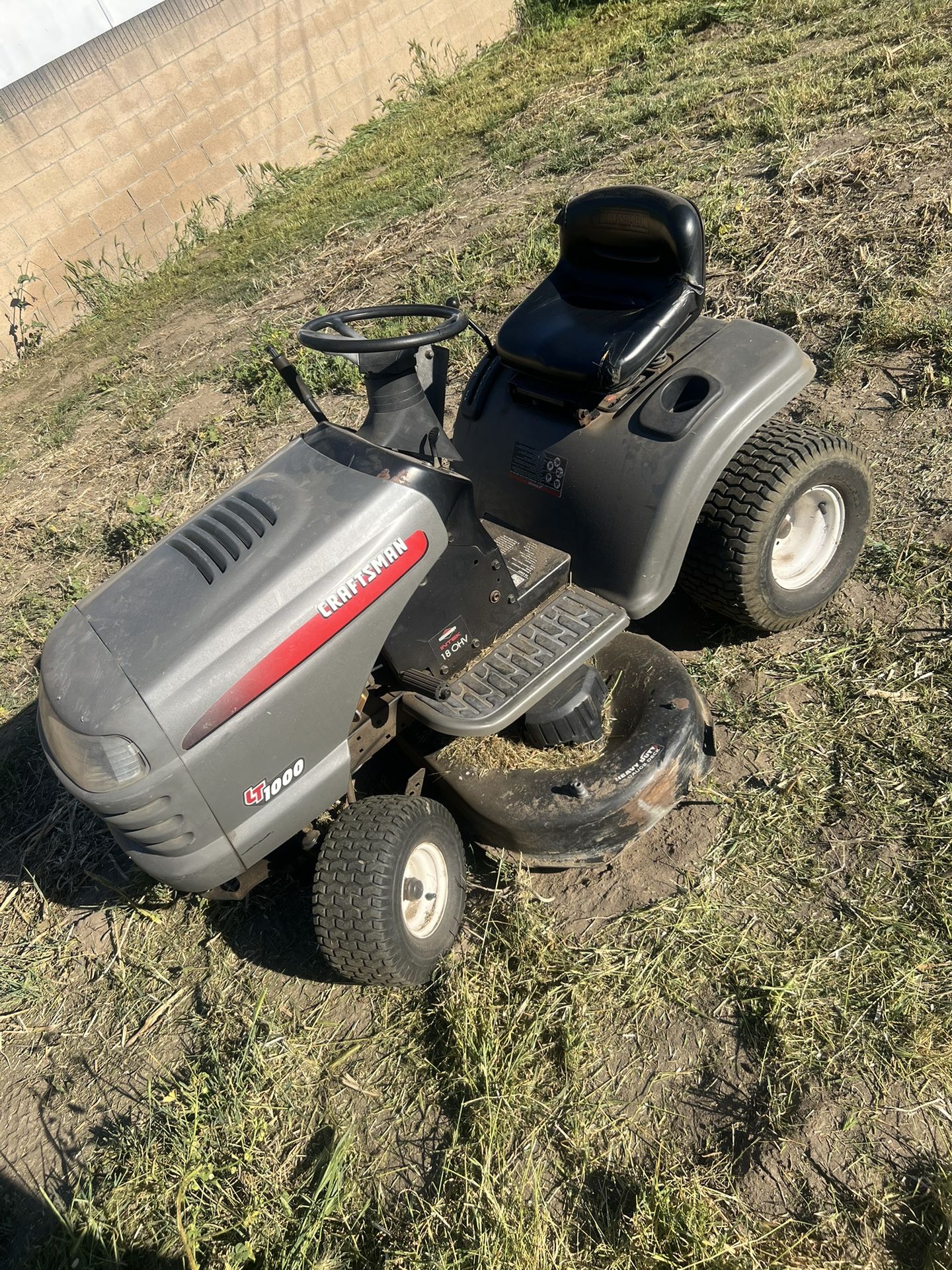 Craftsman LT1000 for Sale in Norwalk, CA - OfferUp