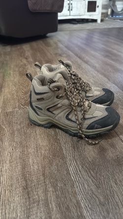 Mid-Top youth Hiking Boots