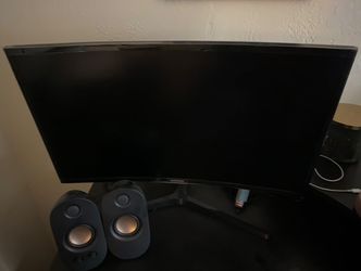 Samsung Curved Monitor W/ speakers