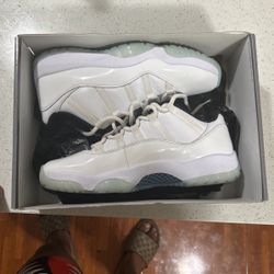 legend blue jordan 11