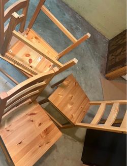 FREE ikea dining room chairs 4x