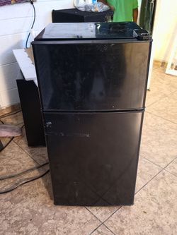 Mini fridge