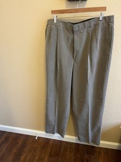 Perry Ellis Pleated Pant