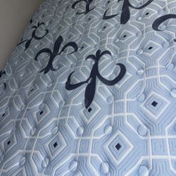 HUGE SALE..👀: Queen Mattress, Bed Frame, Box Support and Transportation Included 