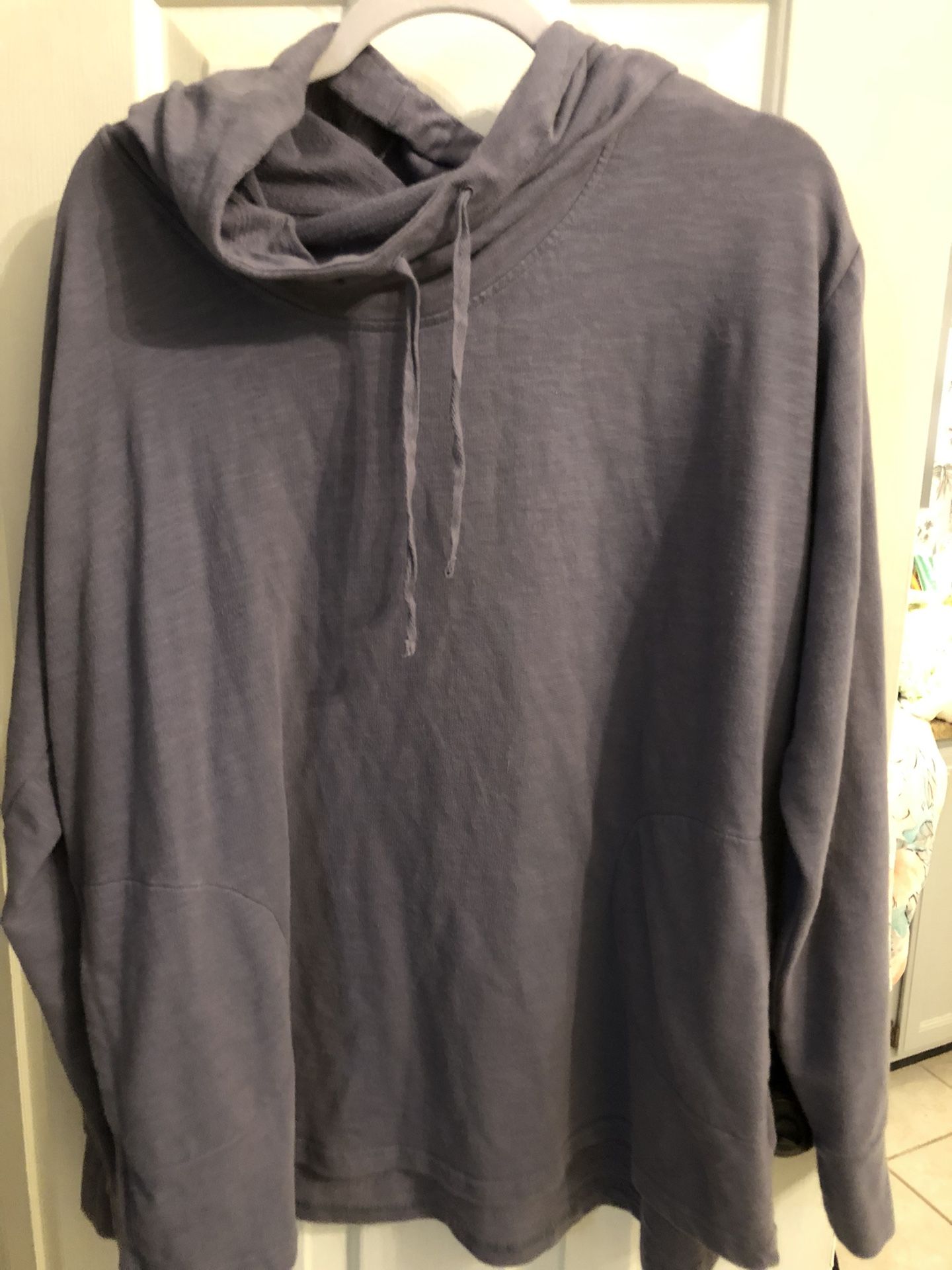 Bass Pro Shop Hoodie . Size XL 