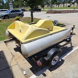 Paddle Pontoon With Trailer 