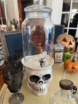 Skull Ceramic Base Glass Drink Dispenser