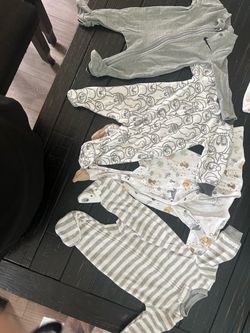 Pack of 5 newborn baby clothes