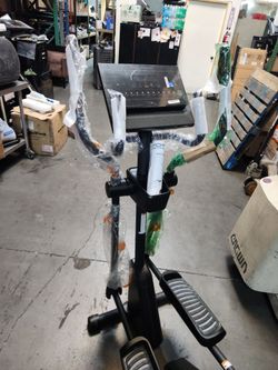 Proform  Sport Elliptical - Magnetic resistance-  200$
