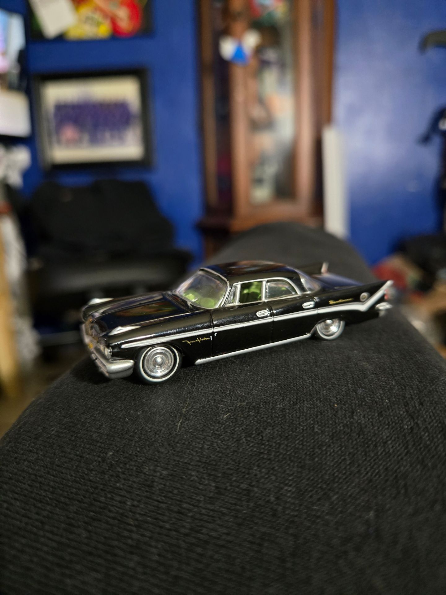 2001 Johnny Lightning 1959 DeSoto Fireflite diecast car.