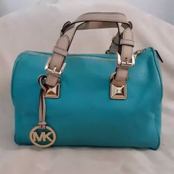  READ DESCRIPTION!!!! Michael Kors LEATHER HANDBAG - TURQUOISE
