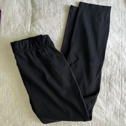 Lululemon Women’s Joggers 